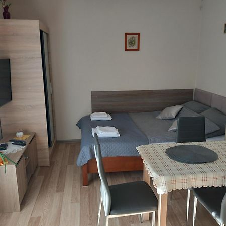 Apartament Jelenia Gora - Cieplice Eksteriør bilde